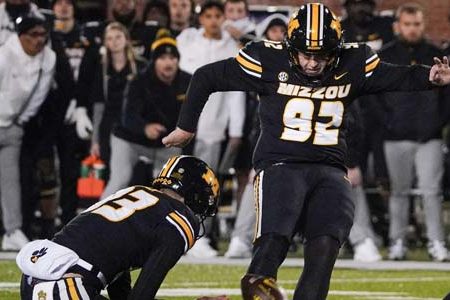 Missouri Tigers vs. Arkansas Razorbacks 11/24/23 NCAAF Week 13 Odds, Analysis, and Predictions