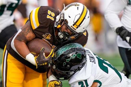 Wyoming Cowboys vs. Nevada Wolf Pack 11/25/23 NCAAF Week 13 Odds, Picks, and Predictions