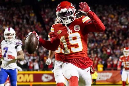 Kansas City Chiefs vs. New England Patriots December 17, 2023 NFL Week 15 Betting Picks and Analysis