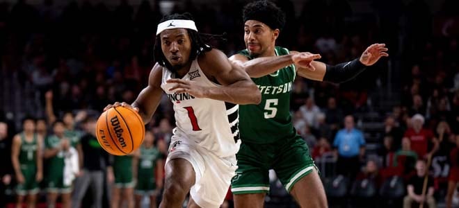 March Madness Props: UConn's the big favorite & can't be stopped