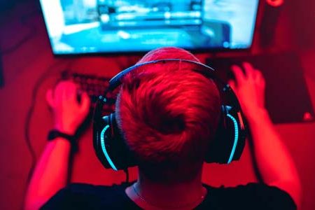 Can I Place Bets on Esports, and How does it Differ from Traditional Sports Betting?