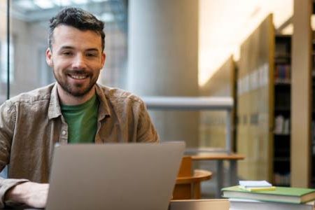 What Licenses and Certifications Should a Safe Gambling Site Have?