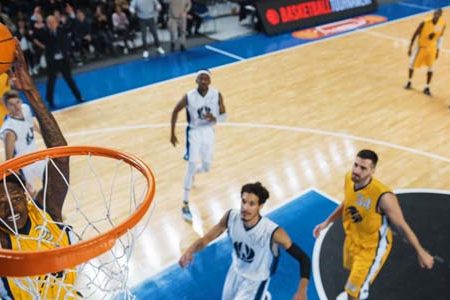 The Star Player Effect on Live NBA Betting Trends