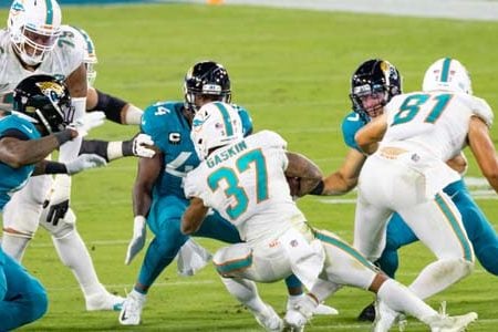 2025 NFL Trade Alert: Steelers Land Star from Dolphins